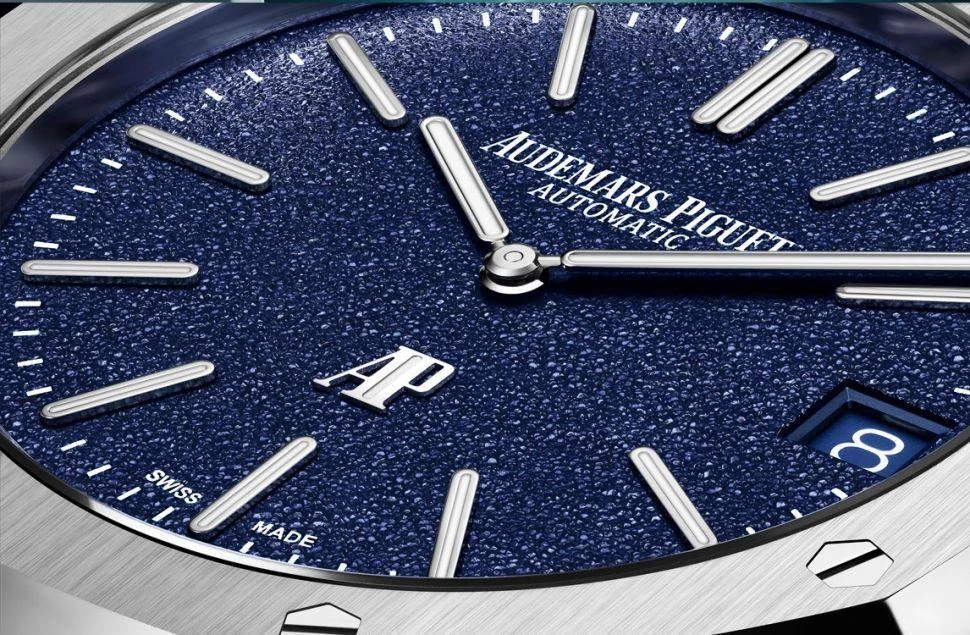 Купить копии элитных часов  Audemars Piguet Royal Oak Jumbo Extra-thin 16202BC.OO.1240BC.02: в наличии!