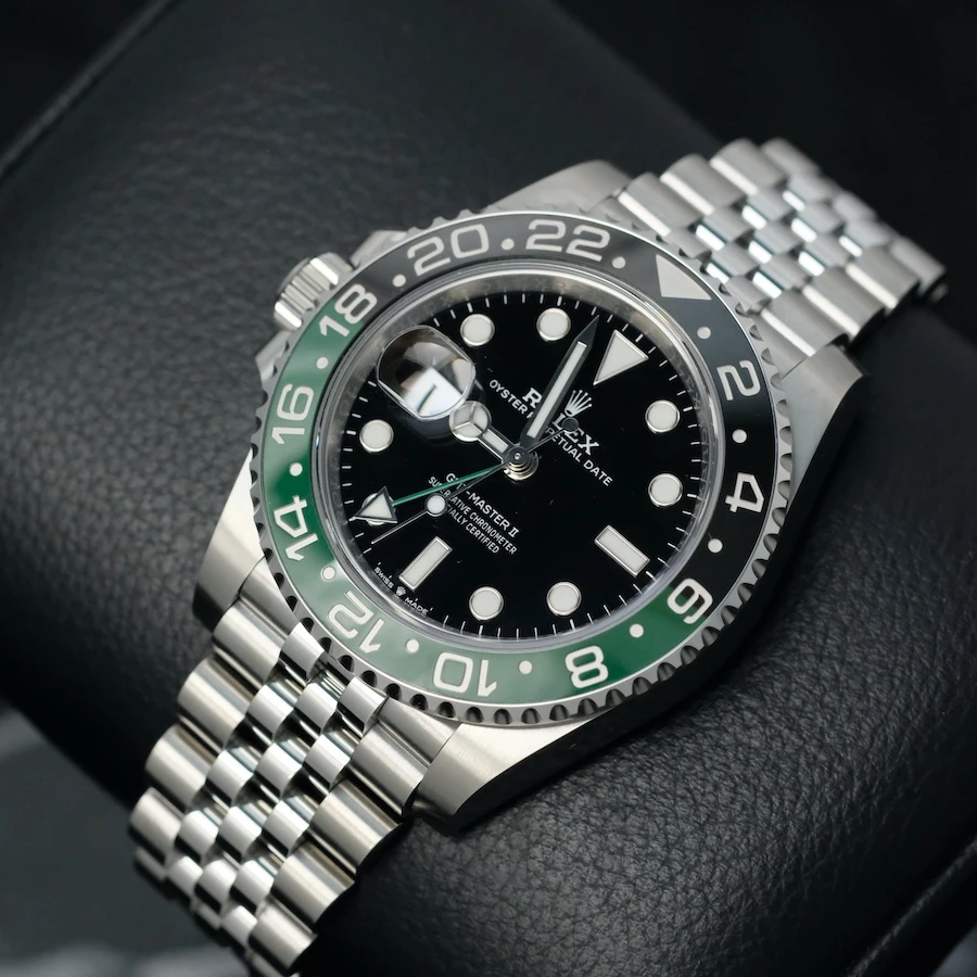 Купить копии элитных часов  Rolex GMT-Master II 40mm 126720VTNR: в наличии!