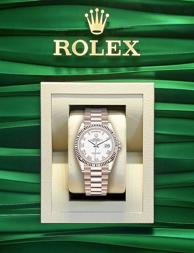 Купить копии элитных часов  Rolex Day-Date Oyster Perpetual 36 mm m128235-0052: в наличии!