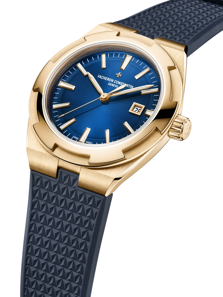 Купить копии элитных часов  Vacheron Constantin Overseas Self-winding 4600V/200R-B979: в наличии!