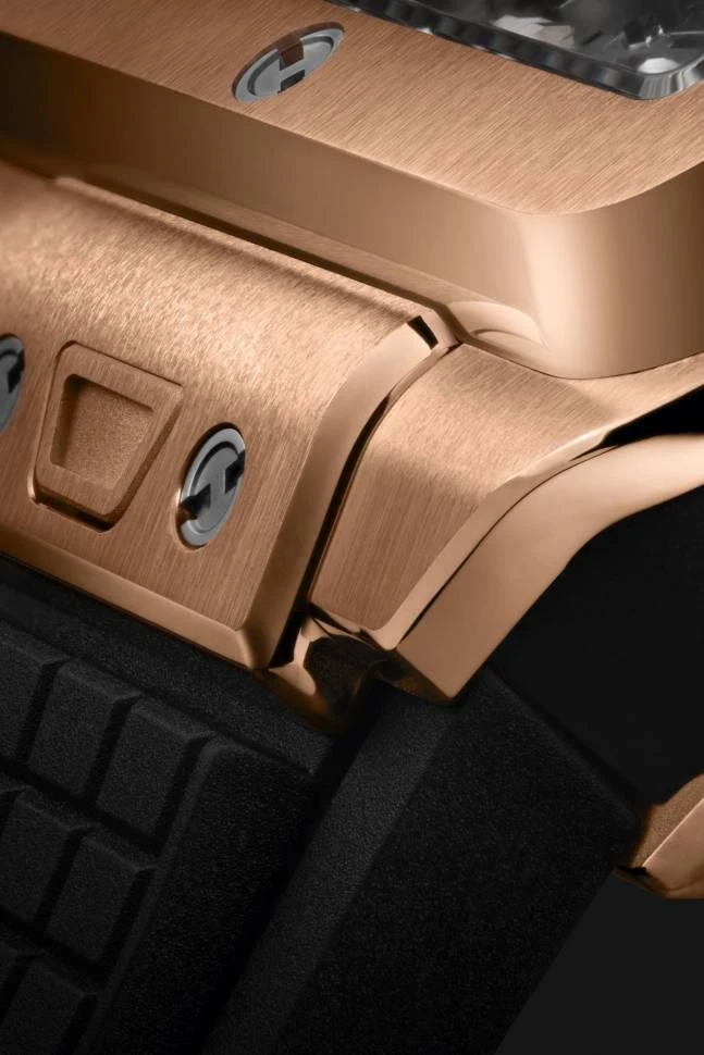 Купить копии элитных часов  Hublot Square Bang Unico King Gold 821.OX.0180.RX: в наличии!