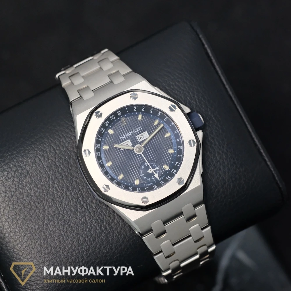 Купить копии элитных часов  Audemars Piguet ROYAL OAK OFFSHORE TRIPLE CALENDAR 25807ST.O.1010.ST.01: в наличии!