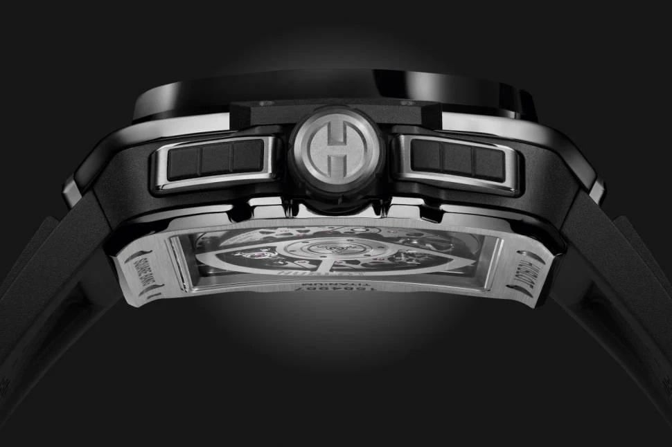 Купить копии элитных часов  Hublot Square Bang Unico Titanium Ceramic 821.NM.0170.RX: в наличии!