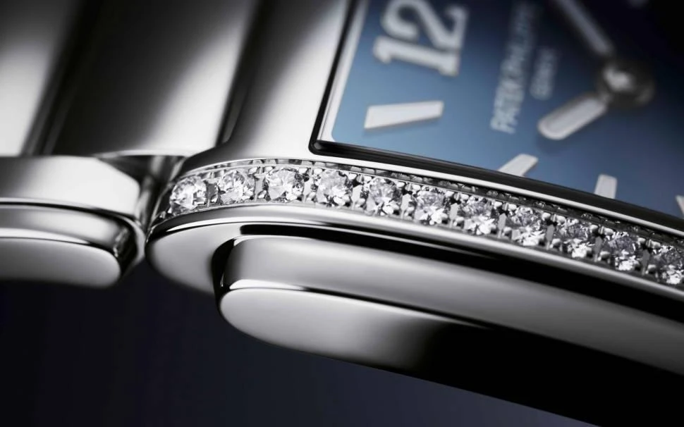 Купить копии элитных часов  Patek Philippe Twenty 4 Quartz 4910-1200A-001: в наличии!