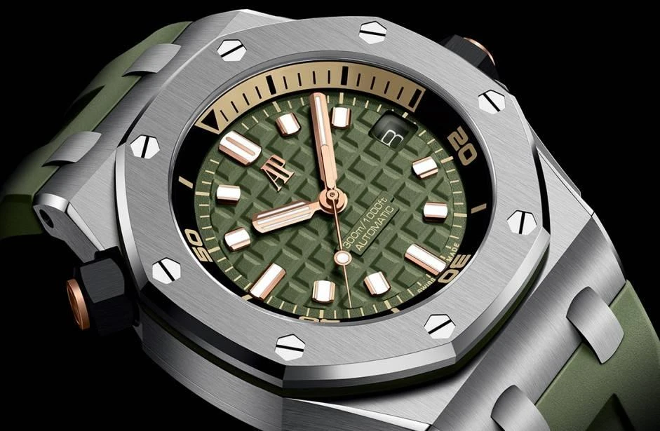 Купить копии элитных часов  Audemars Piguet Royal Oak Offshore Diver 15720ST.OO.A052CA.01: в наличии!