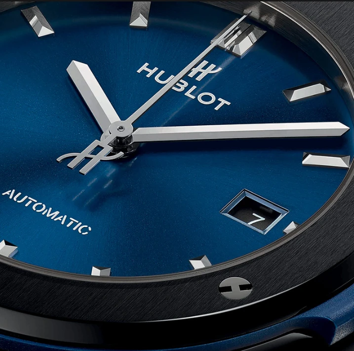 Купить копии элитных часов  Hublot Classic Fusion Ceramic Blue 42 mm 542.CM.7170.LR: в наличии!