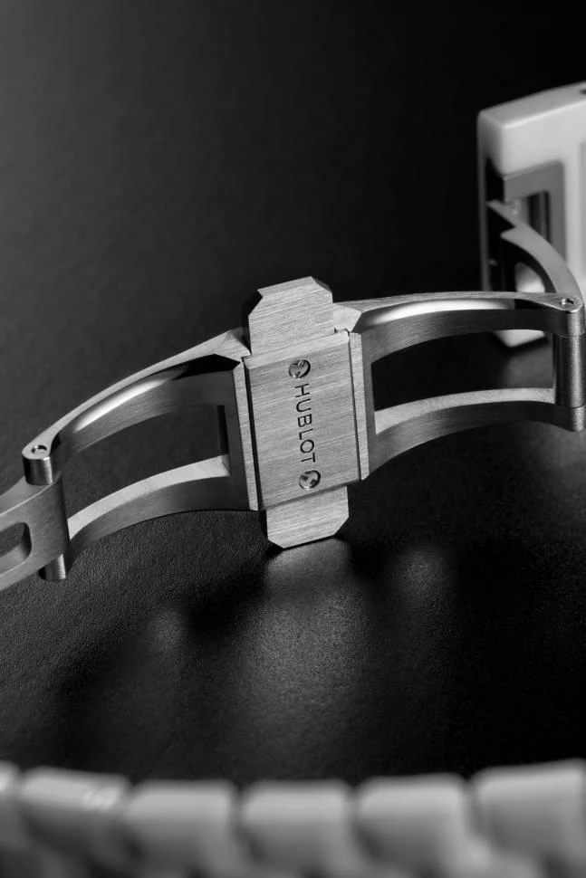 Купить копии элитных часов  Hublot Big Bang Integral White Ceramic 451.HX.1123.HX: в наличии!