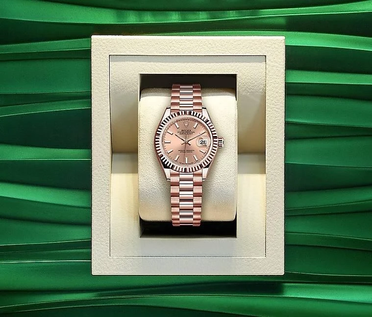 Купить копии элитных часов  Rolex Lady-Datejust Oyster Perpetual 28 mm m279175-0025: в наличии!