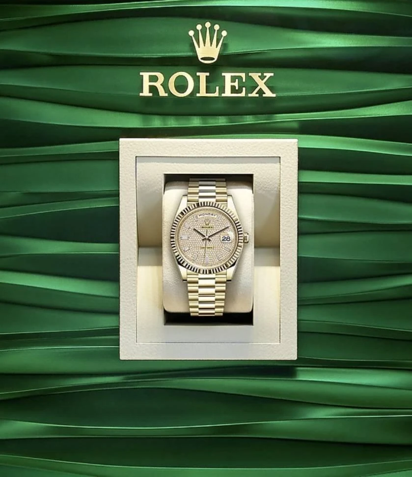 Купить копии элитных часов  Rolex Day-Date 40 Oyster Perpetual m228238-0054: в наличии!