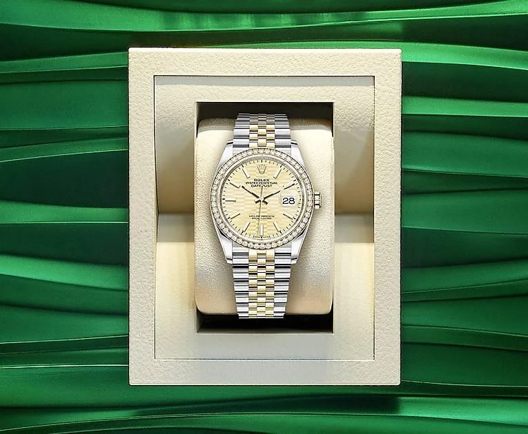 Купить копии элитных часов  Rolex Datejust Oyster Perpetual 36 mm m126283rbr-0025: в наличии!