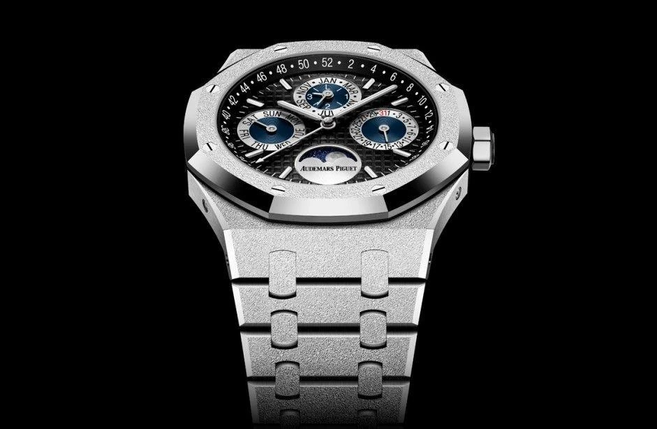 Купить копии элитных часов  Audemars Piguet Royal Oak Frosted Gold Perpetual Calendar 26574BC.GG.1224BC.01: в наличии!