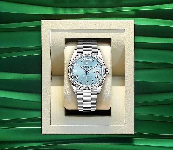 Купить копии элитных часов  Rolex Day-Date Oyster Perpetual 40 mm m228396tbr-0030: в наличии!