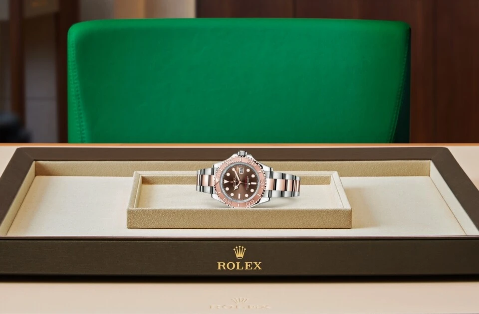 Купить копии элитных часов  Rolex Yacht-Master 40 M126621-0001: в наличии!