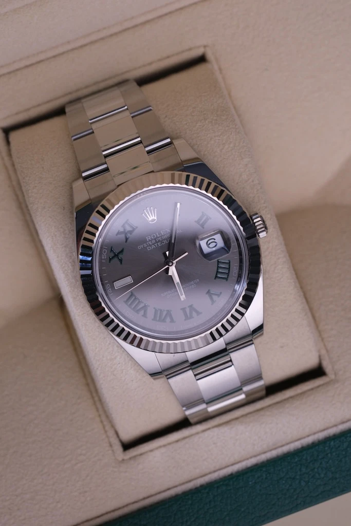 Купить копии элитных часов  Rolex Datejust 41mm Wimbledon Oyster Bracelet 126334: в наличии!