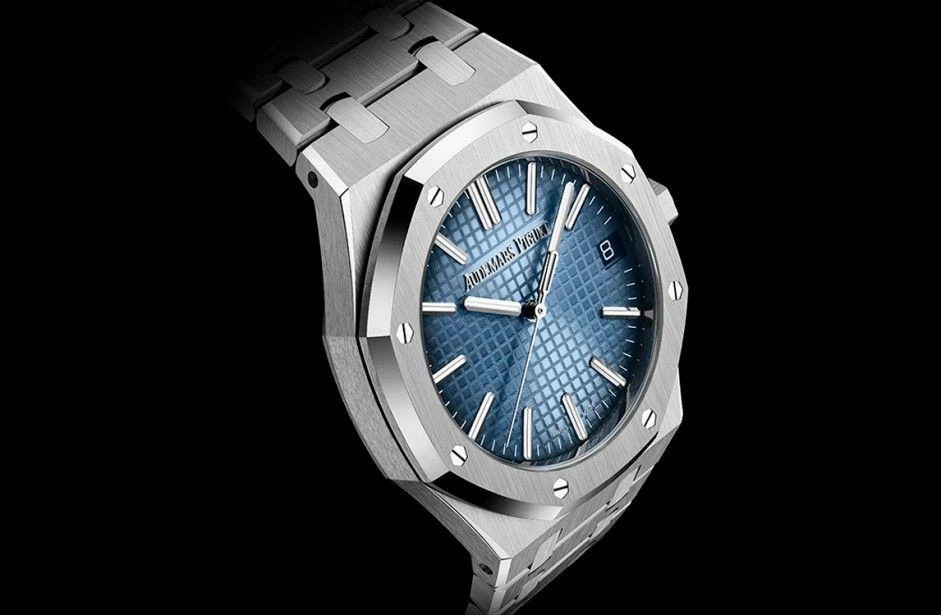 Купить копии элитных часов  Audemars Piguet Royal Oak Selfwinding 15510BC.OO.1320BC.02: в наличии!