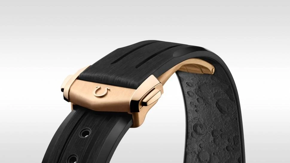 Купить копии элитных часов  Omega Speedmaster Moonwatch Professional Co-axial Master Chronometer Chronograph 42 mm 310.62.42.50.99.001: в наличии!