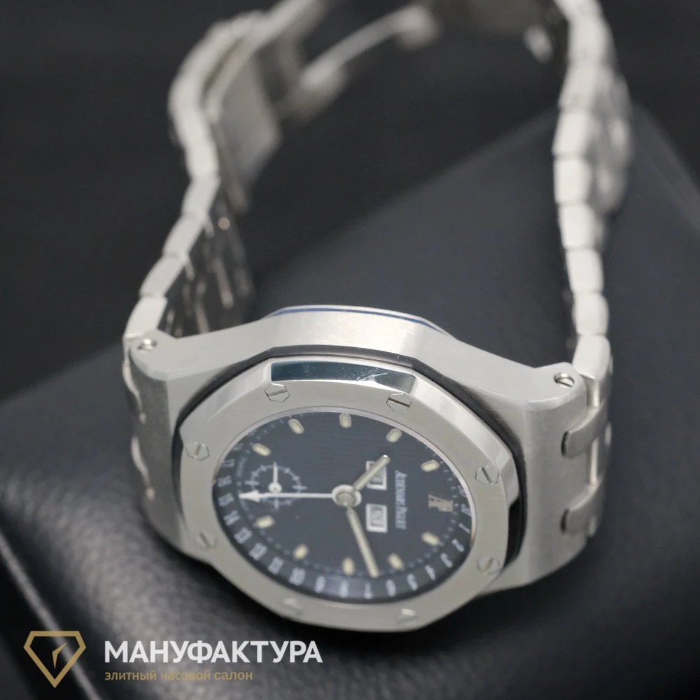Купить копии элитных часов  Audemars Piguet ROYAL OAK OFFSHORE TRIPLE CALENDAR 25807ST.O.1010.ST.01: в наличии!