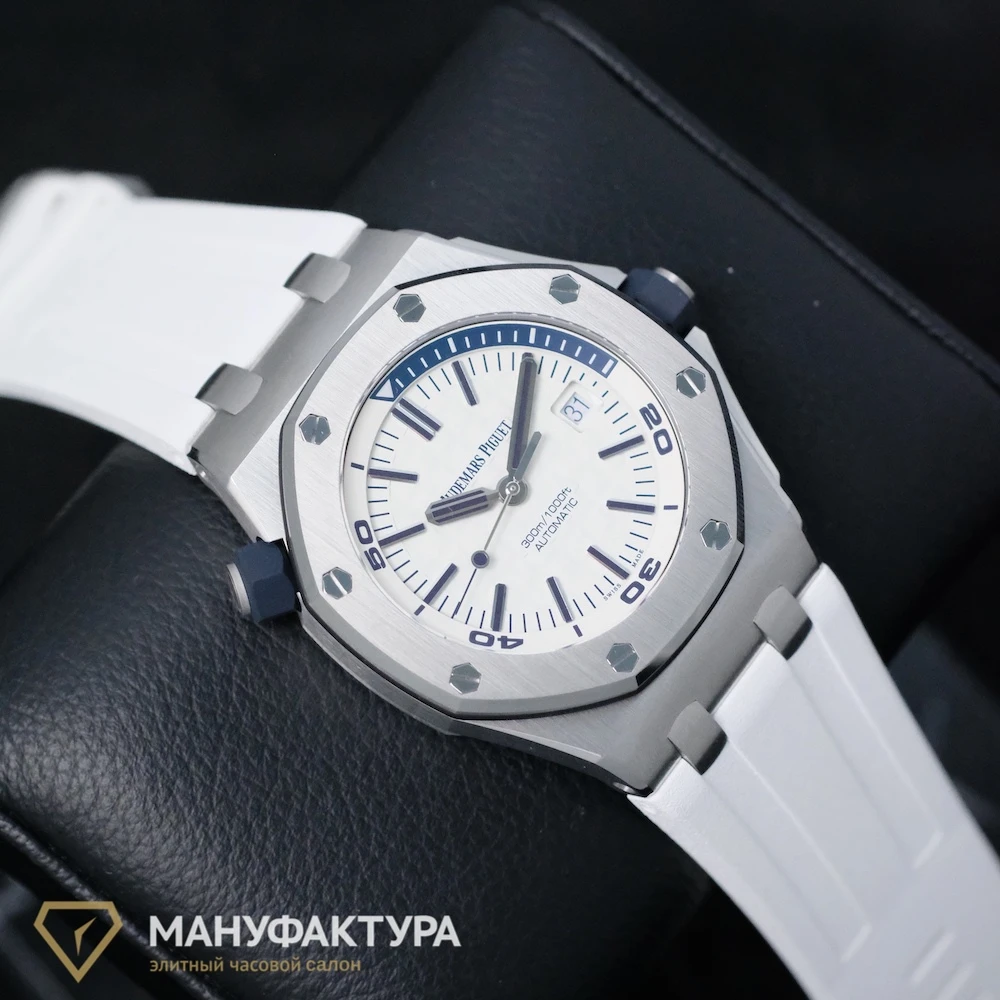 Купить копии элитных часов  Audemars Piguet Royal Oak Offshore Diver 15710ST.OO.A010CA.01: в наличии!