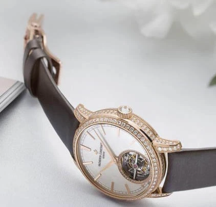 Купить копии элитных часов  Vacheron Constantin Traditionnelle Tourbillon 6035T/000R-B634: в наличии!