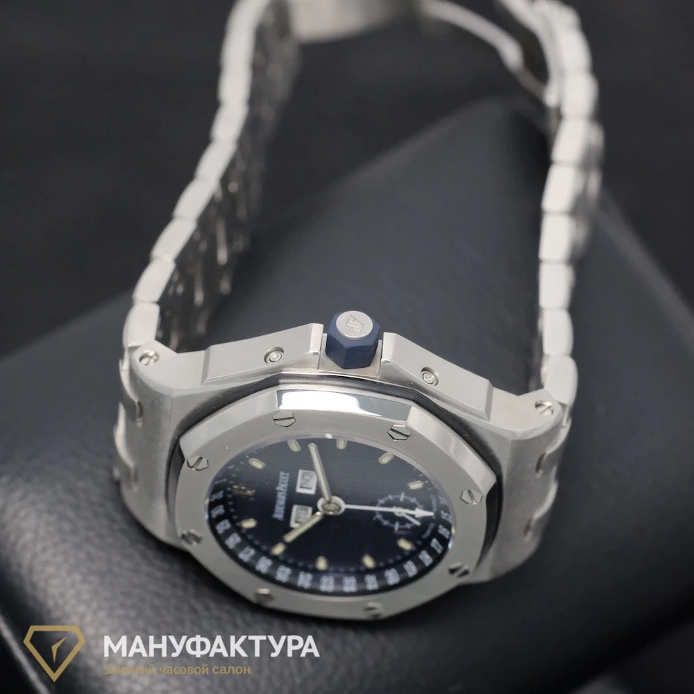 Купить копии элитных часов  Audemars Piguet ROYAL OAK OFFSHORE TRIPLE CALENDAR 25807ST.O.1010.ST.01: в наличии!