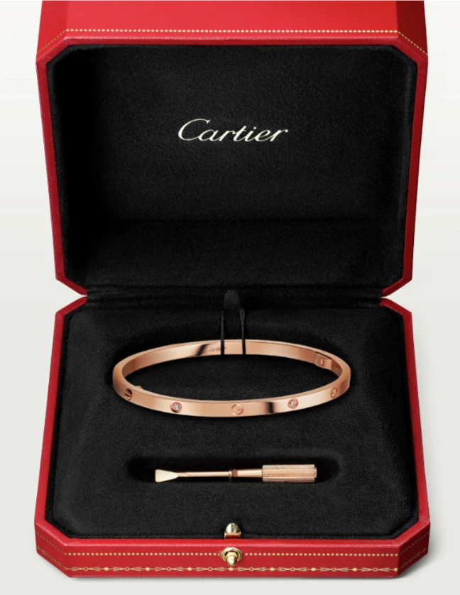Купить украшение Cartier LOVE BRACELET, SMALL MODEL, 6 DIAMONDS RG B6047617: в наличии в Москве!