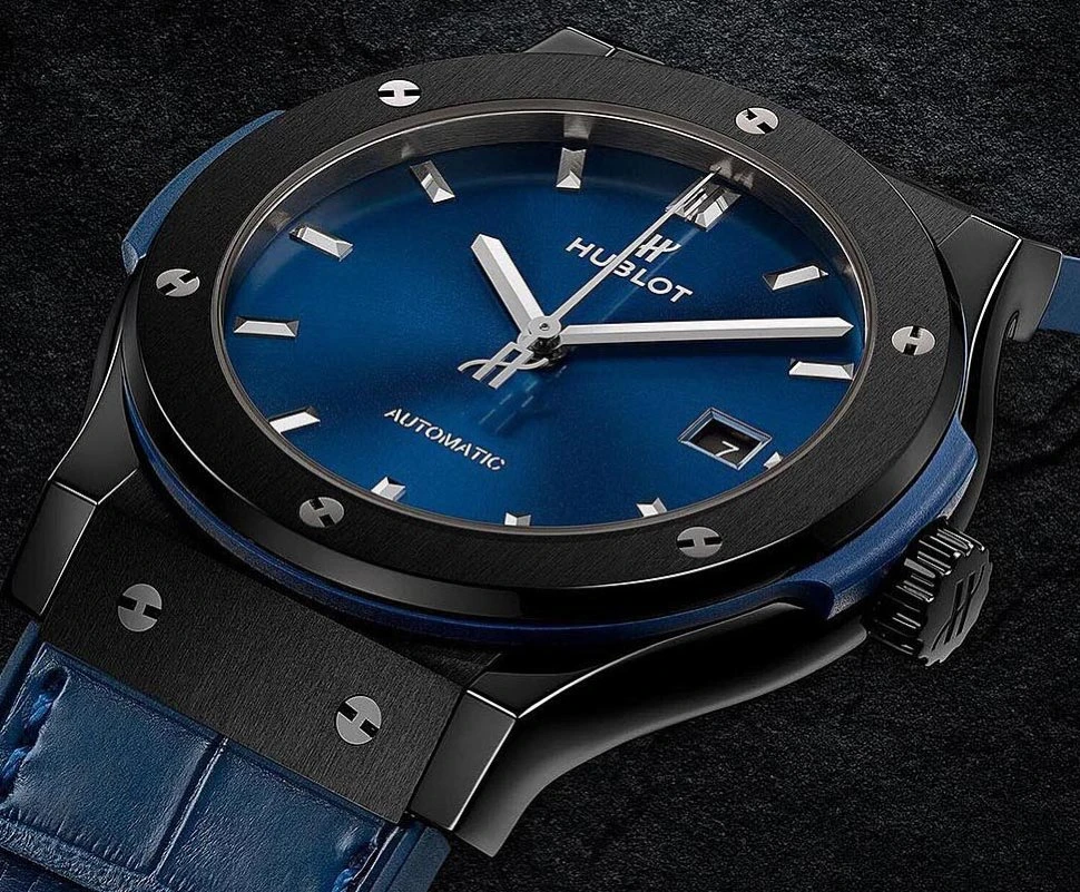 Купить копии элитных часов  Hublot Classic Fusion Ceramic Blue 45mm 511.CM.7170.LR: в наличии!