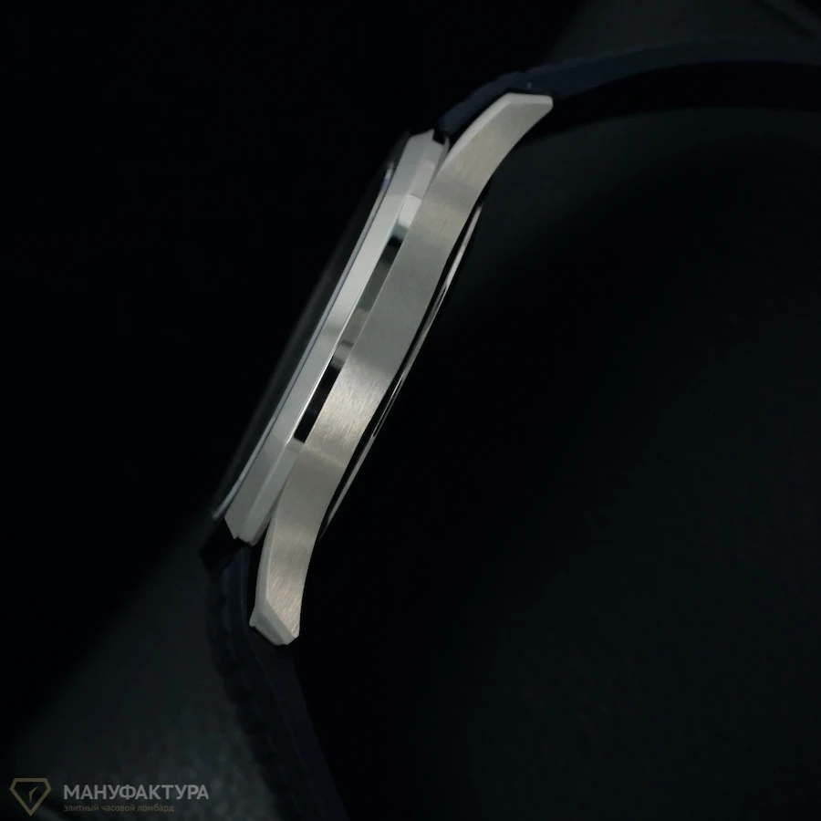 Купить копии элитных часов  Patek Philippe Aquanaut White Gold Blue Dial 5168G-001: в наличии!