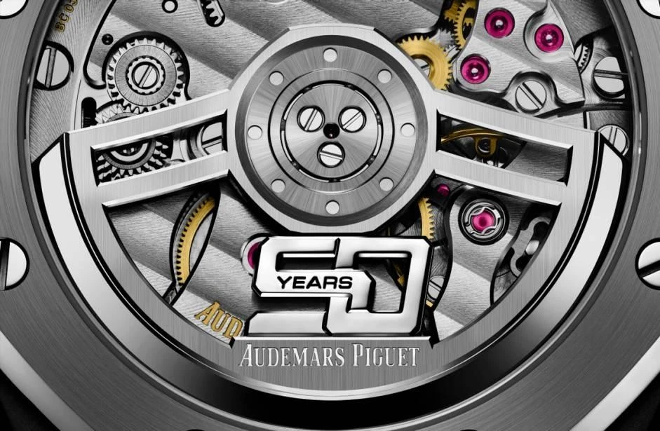 Купить копии элитных часов  Audemars Piguet Royal Oak Selfwinding 50th Anniversary 15510ST.OO.1320ST.01: в наличии!
