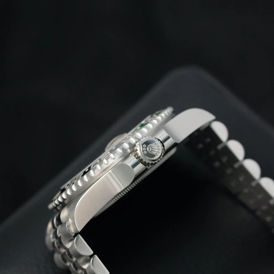 Купить копии элитных часов  Rolex GMT-Master II 40mm 126720VTNR: в наличии!