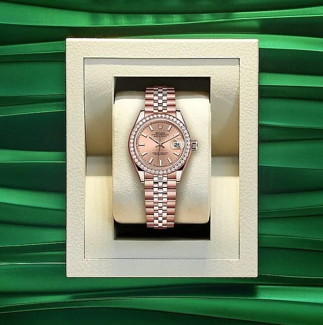 Купить копии элитных часов  Rolex Lady-Datejust Oyster Perpetual 28 mm m279135rbr-0026: в наличии!