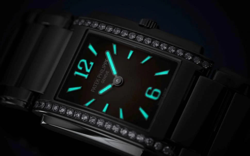 Купить копии элитных часов  Patek Philippe Twenty 4 Quartz 4910-1200A-010: в наличии!