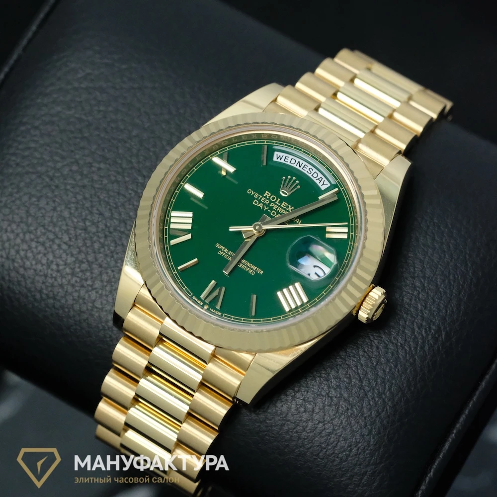 Купить копии элитных часов  Rolex Day Date 40mm Yellow Gold New Green Dial 228238: в наличии!