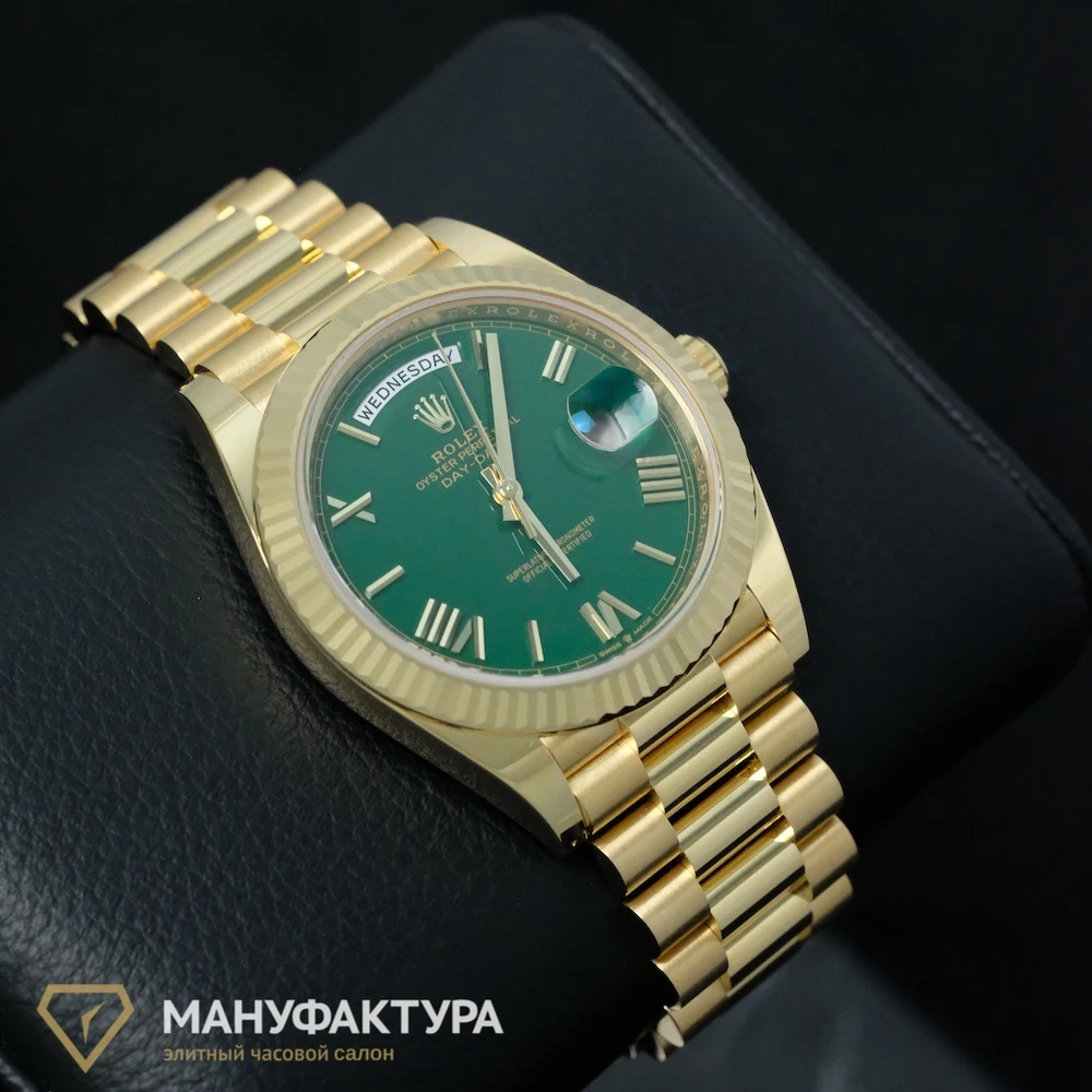 Купить копии элитных часов  Rolex Day Date 40mm Yellow Gold New Green Dial 228238: в наличии!