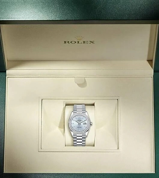 Купить копии элитных часов  Rolex Day-Date 36 Oyster Perpetual m128396tbr-0003: в наличии!