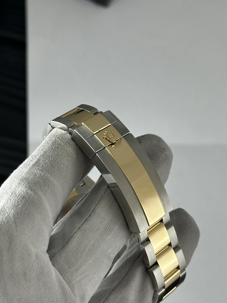 Купить копии элитных часов  Rolex Submariner 41 mm Oystersteel and Yellow Gold 126613LN: в наличии!