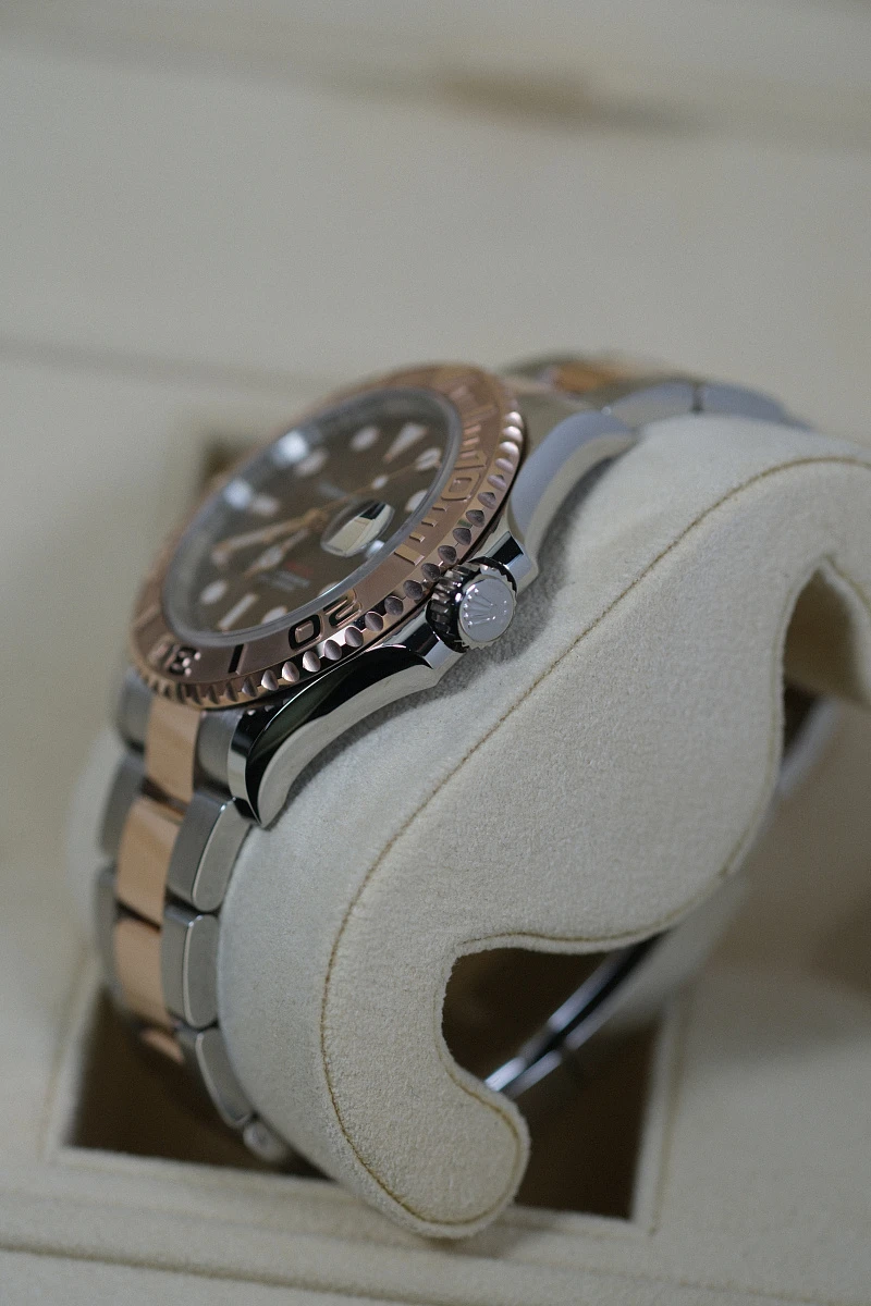 Купить копии элитных часов  Rolex Yacht-Master 40mm Steel and Everose Gold 126621: в наличии!