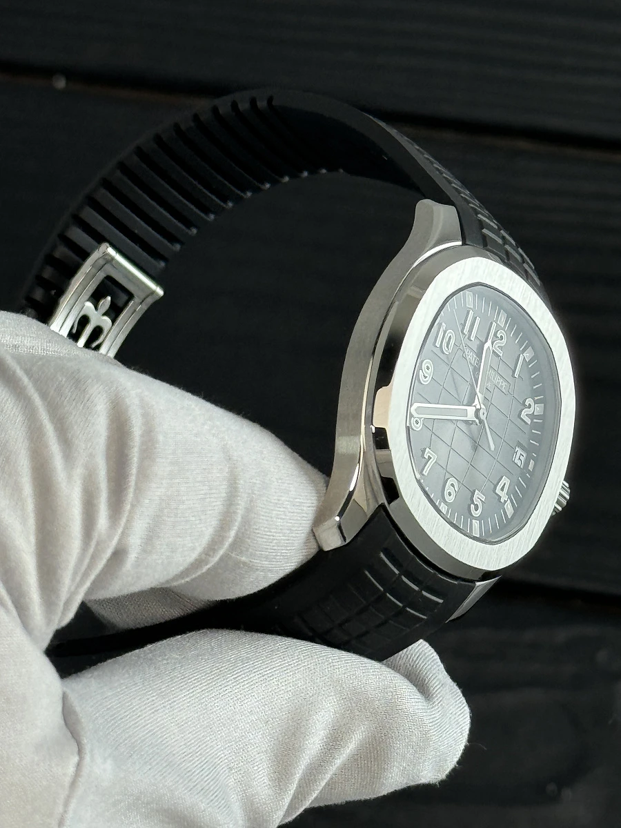 Купить копии элитных часов  Patek Philippe Aquanaut Jumbo Steel 5167A-001: в наличии!