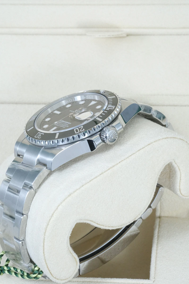 Купить копии элитных часов  Rolex Oyster Perpetual Submariner Date 126610LN: в наличии!