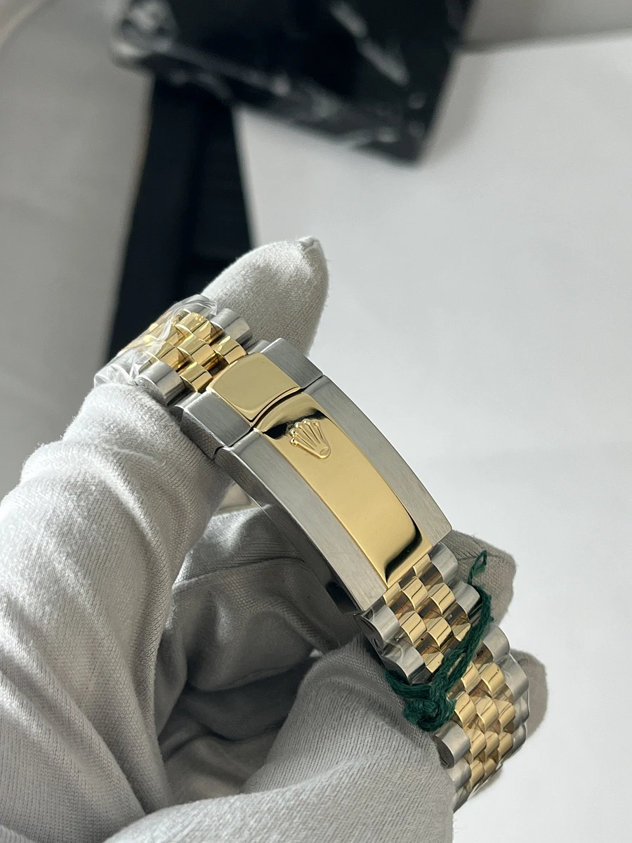 Купить копии элитных часов  Rolex Oyster Perpetual Datejust 36 mm Oystersteel and Yellow Gold 126233-0021: в наличии!