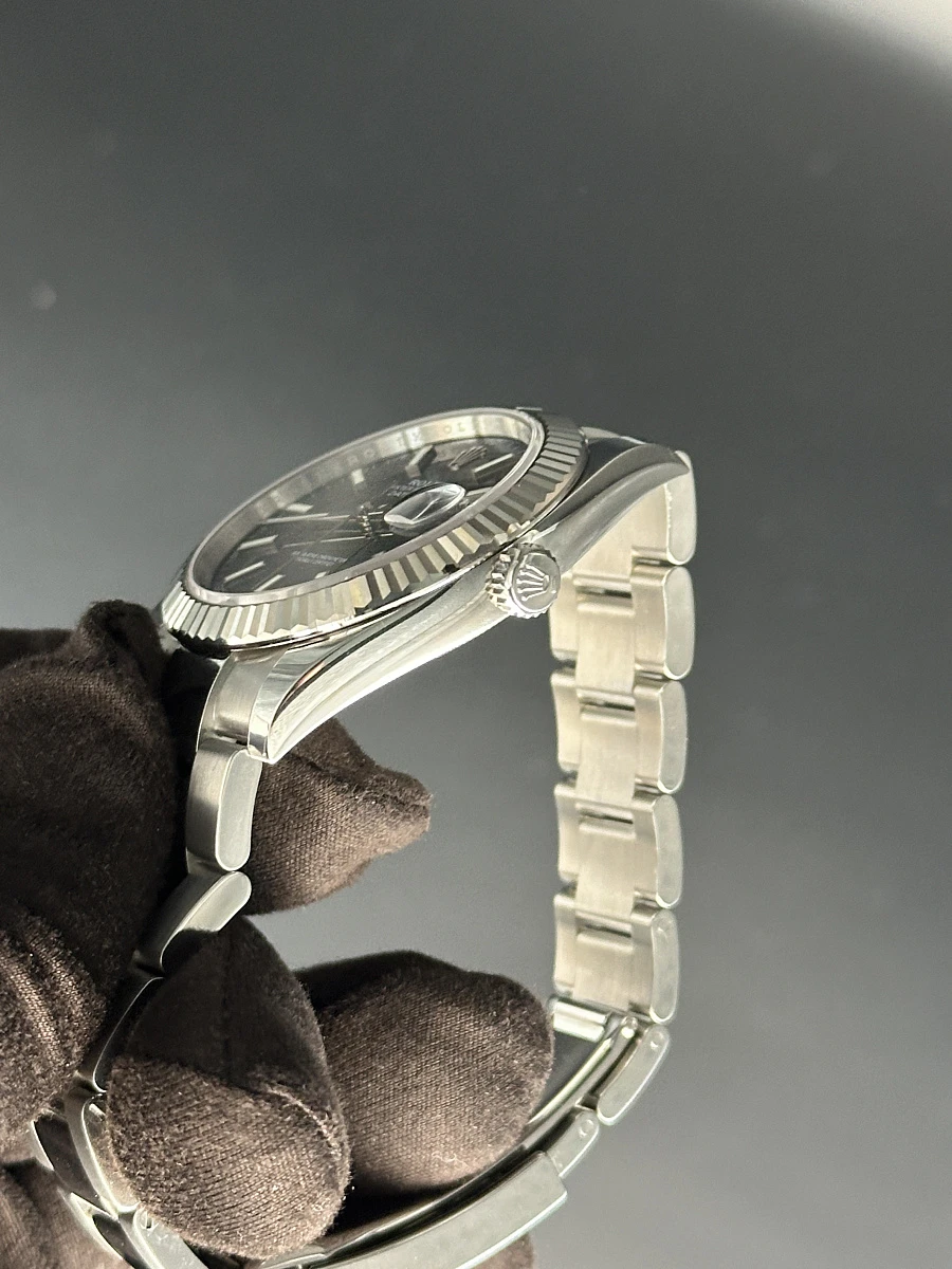 Купить копии элитных часов  Rolex Datejust 41mm Black Dial 126334: в наличии!