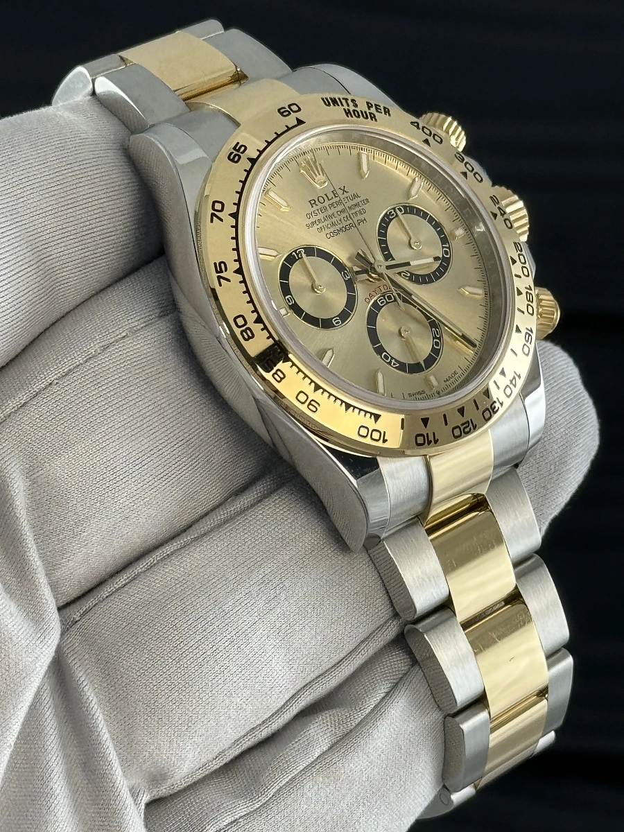 Купить копии элитных часов  Rolex Cosmograph Daytona 126503: в наличии!