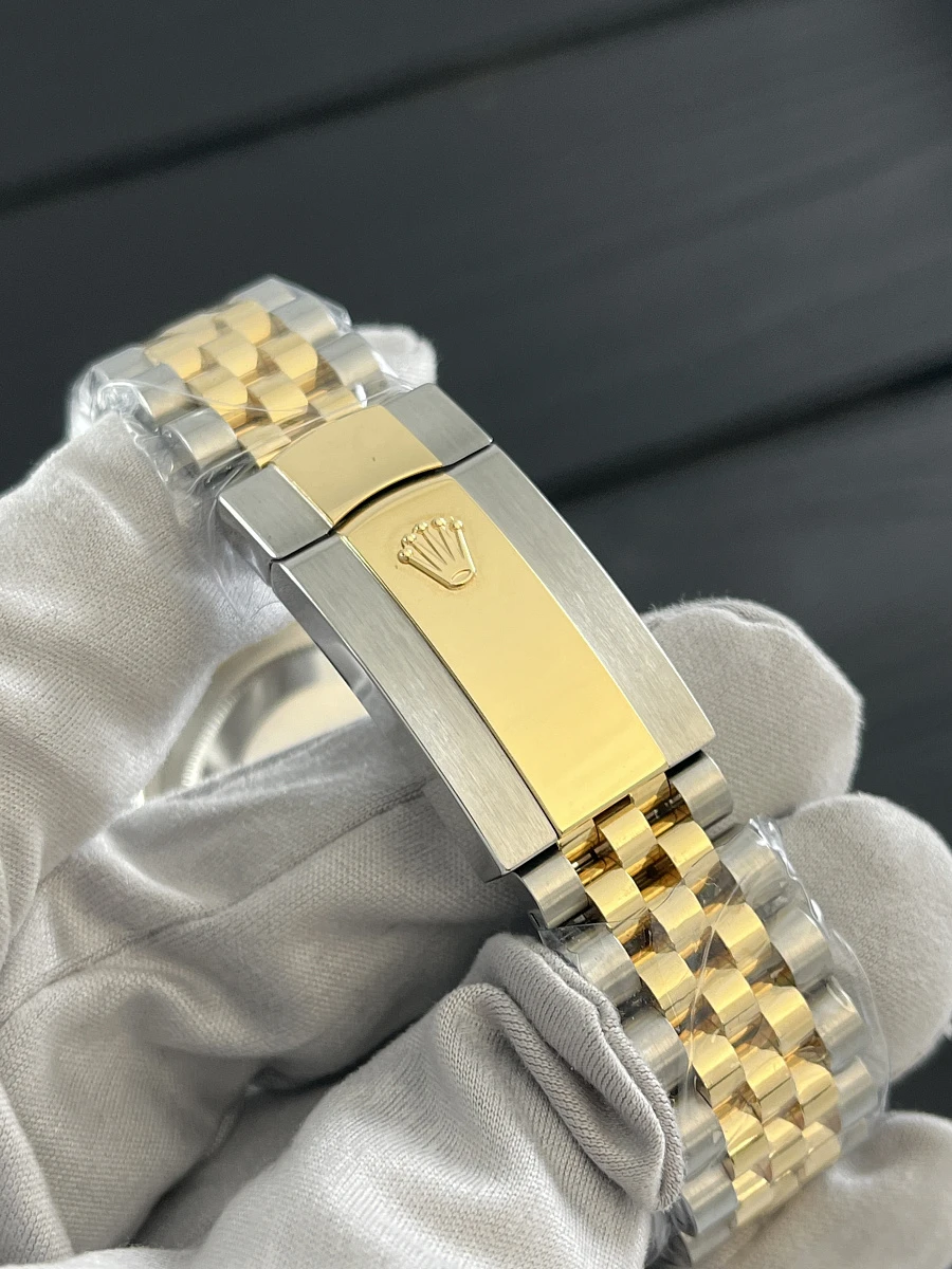 Купить копии элитных часов  Rolex Datejust 36mm Oystersteel Yellow Gold and Diamonds Green Dial 126283RBR: в наличии!