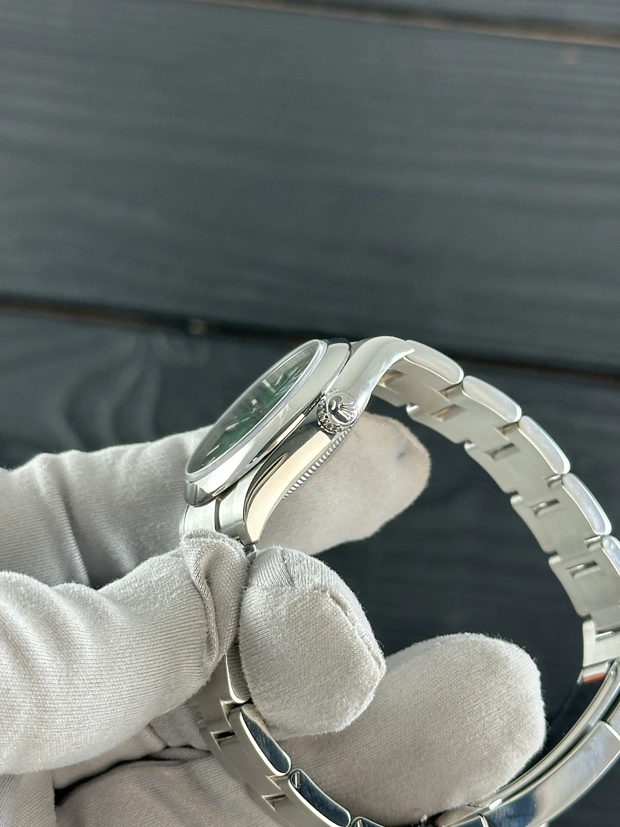 Купить копии элитных часов  Rolex Oyster Perpetual 31mm Green Dial 277200: в наличии!