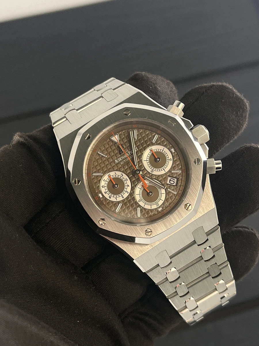 Купить копии элитных часов  Audemars Piguet Royal Oak Chronograph 39 mm Brown Dial 26300ST.00.1110ST.08: в наличии!