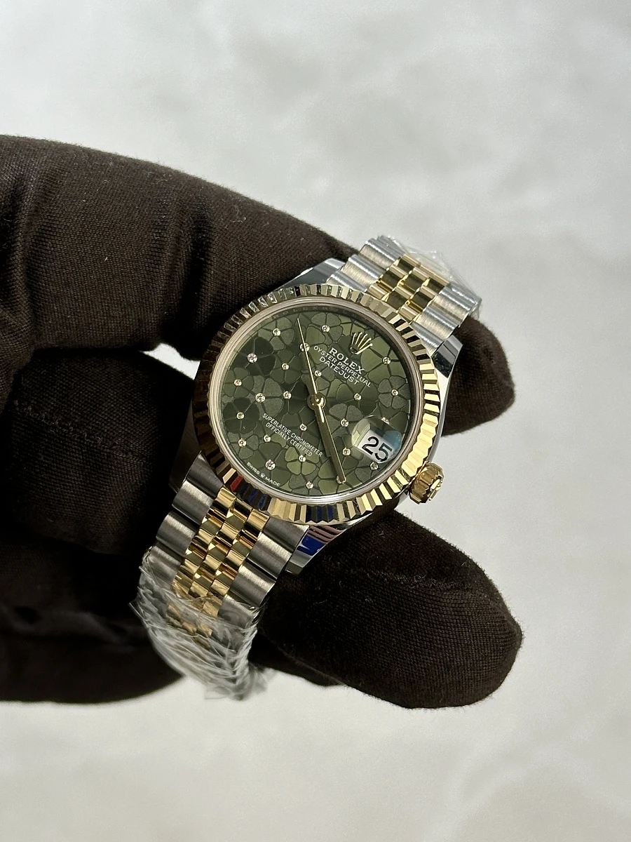 Купить копии элитных часов  Rolex Steel and Yellow Gold Green Dial 278273: в наличии!