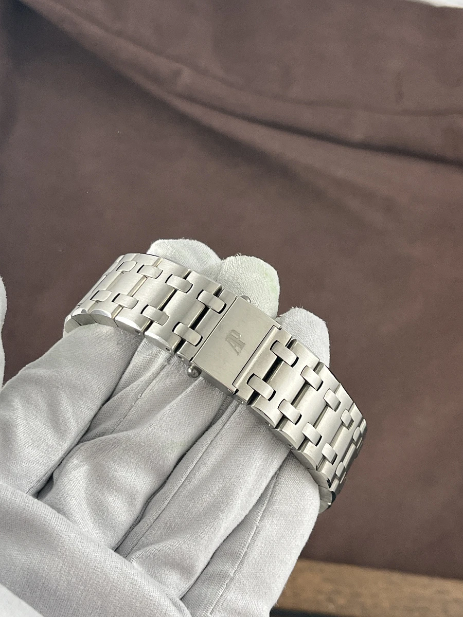 Купить копии элитных часов  Audemars Piguet Royal Oak Offshore Chronograph Perpetual Calendar 25854TI.OO.1150TI.01: в наличии!