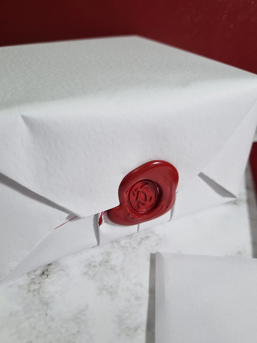 Купить украшение Cartier LOVE BRACELET, SMALL MODEL, 6 DIAMONDS RG B6047617: в наличии в Москве!