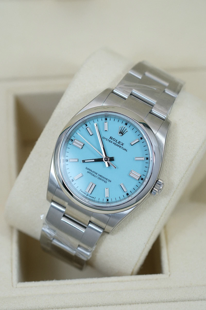 Купить копии элитных часов  Rolex Oyster Perpetual 36mm Tiffany Dial 126000: в наличии!