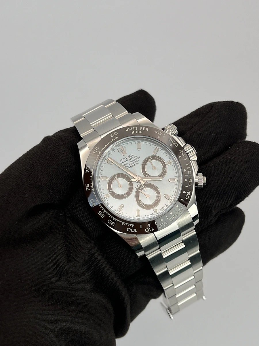 Купить копии элитных часов  Rolex Cosmograph Daytona Platinum 116506: в наличии!