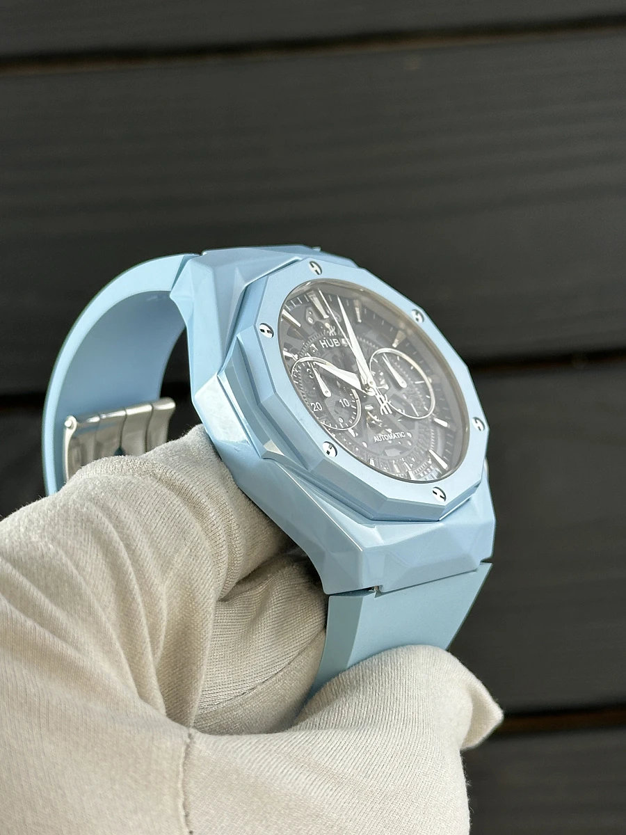 Купить копии элитных часов  Hublot Classic Fusion Aerofusion Chronograph Orlinski Sky Blue Ceramic 525.ES.0170.RX.ORL22: в наличии!